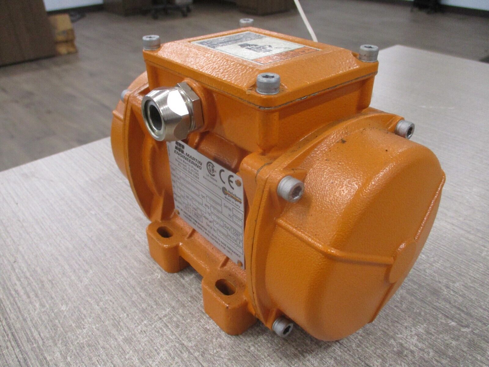 Martin Engineering Industrial Vibrator CDS 18-1/0 115V 1Ph 1800RPM Used