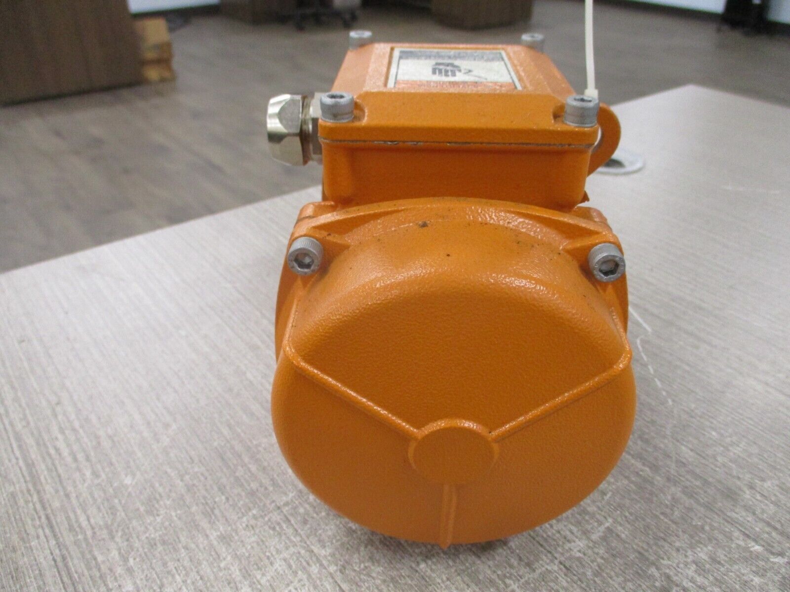 Martin Engineering Industrial Vibrator CDS 18-1/0 115V 1Ph 1800RPM Used