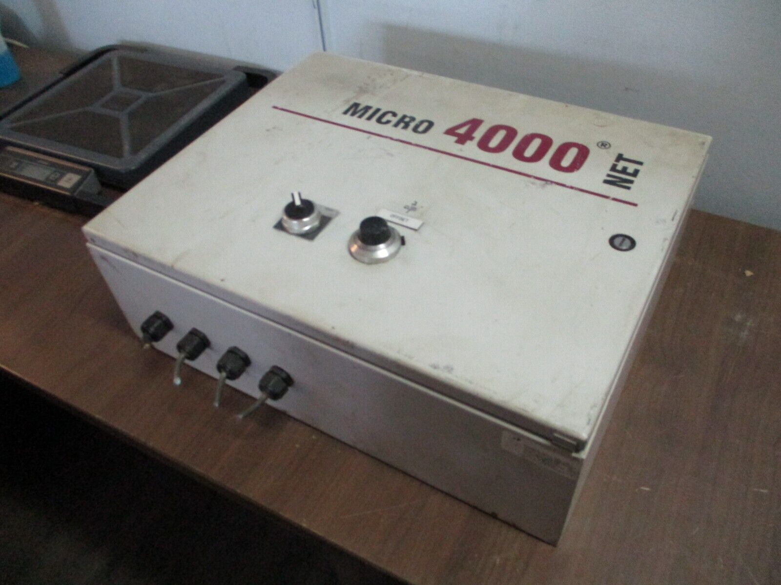 AccuWeb Micro 4000 Web Guide Control System AD-6902 230V 50/60Hz 1Ph Used