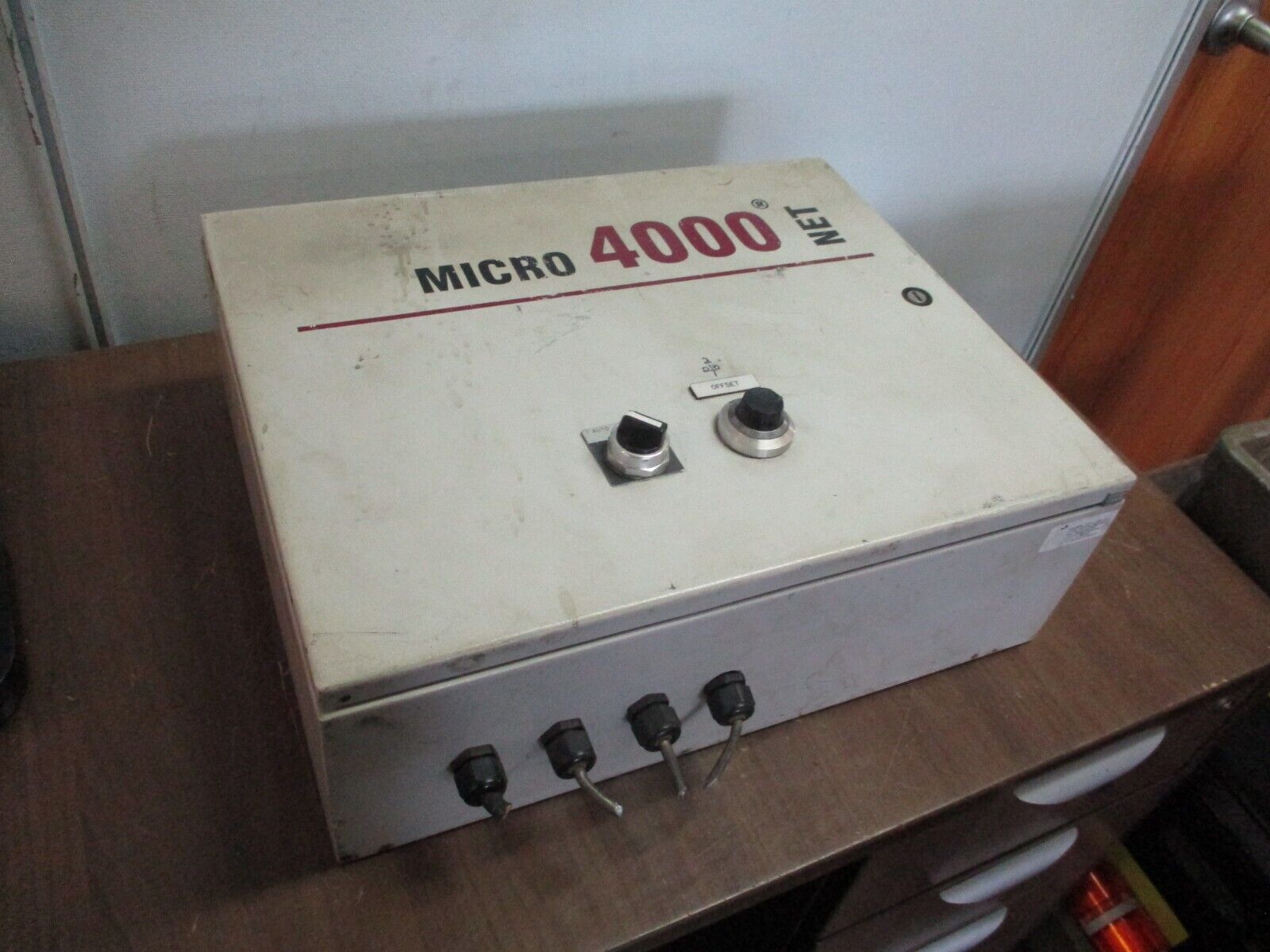 AccuWeb Micro 4000 Web Guide Control System AD-6902 230V 50/60Hz 1Ph Used