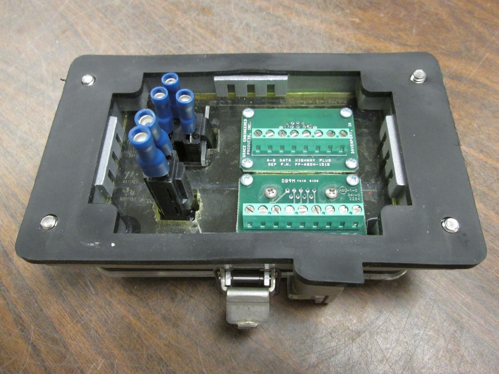 Grace Engineered Products GracePort Interface P-B3R1-M3R5-K 120VAC 5A Used