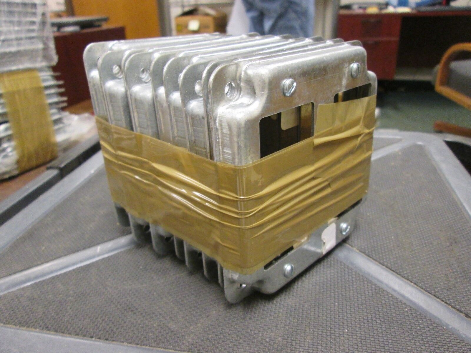 GFCI Surface Cover Size 4" Lot of 10 For 2 GFCI Devices New Surplus