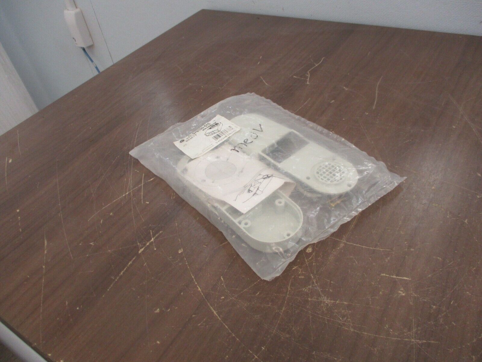 GE Vynckier Air Vent 833677 New Surplus