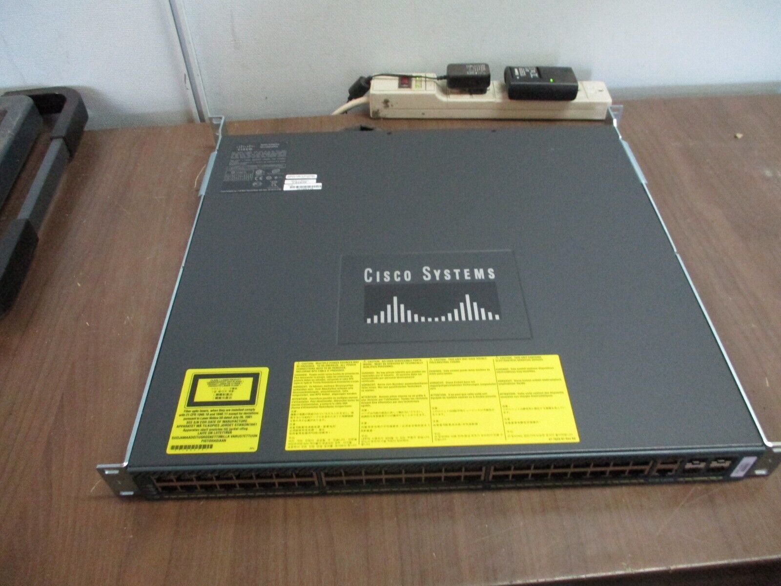 Cisco Catalyst 4948 48-Port Switch WS-C4948 S V06 (48) Gigabit Ports Used