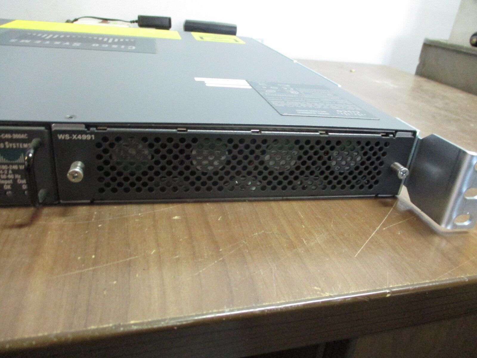 Cisco Catalyst 4948 48-Port Switch WS-C4948 S V06 (48) Gigabit Ports Used