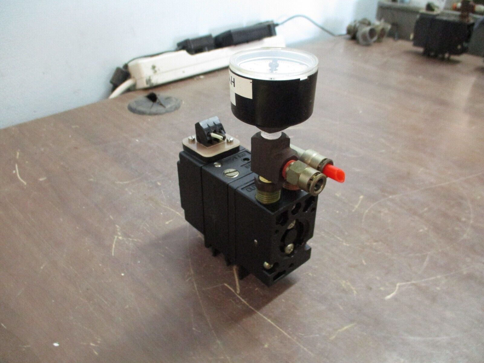 Fairchild Transducer TT6000-401 Input: 4-20mA Output: 3-15PSIG Used