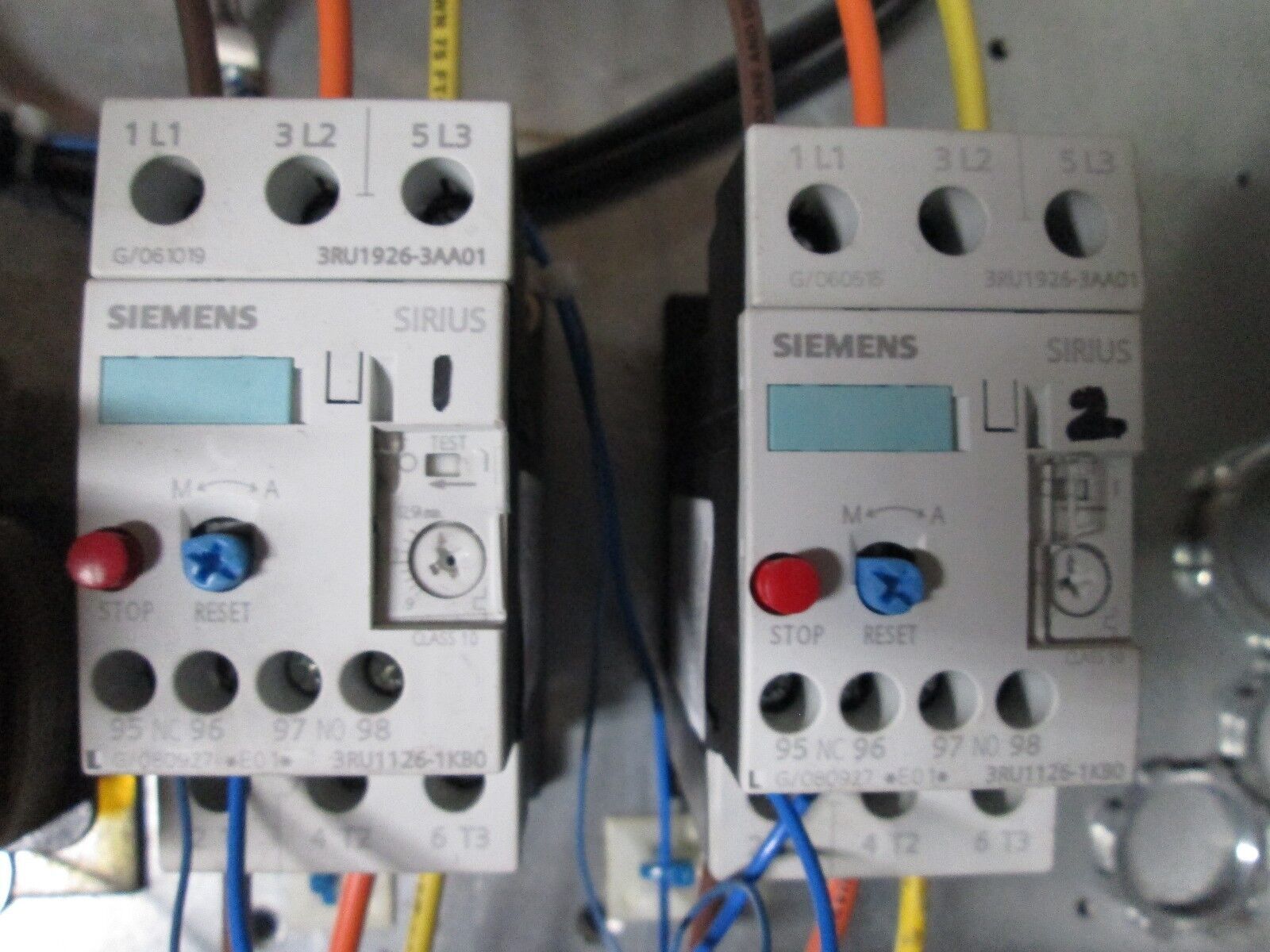 Yaskawa AC Drive w/Disconnect CIMR-97U4011 21KVA In: 480V 25.7A Out: 0-460V 21A