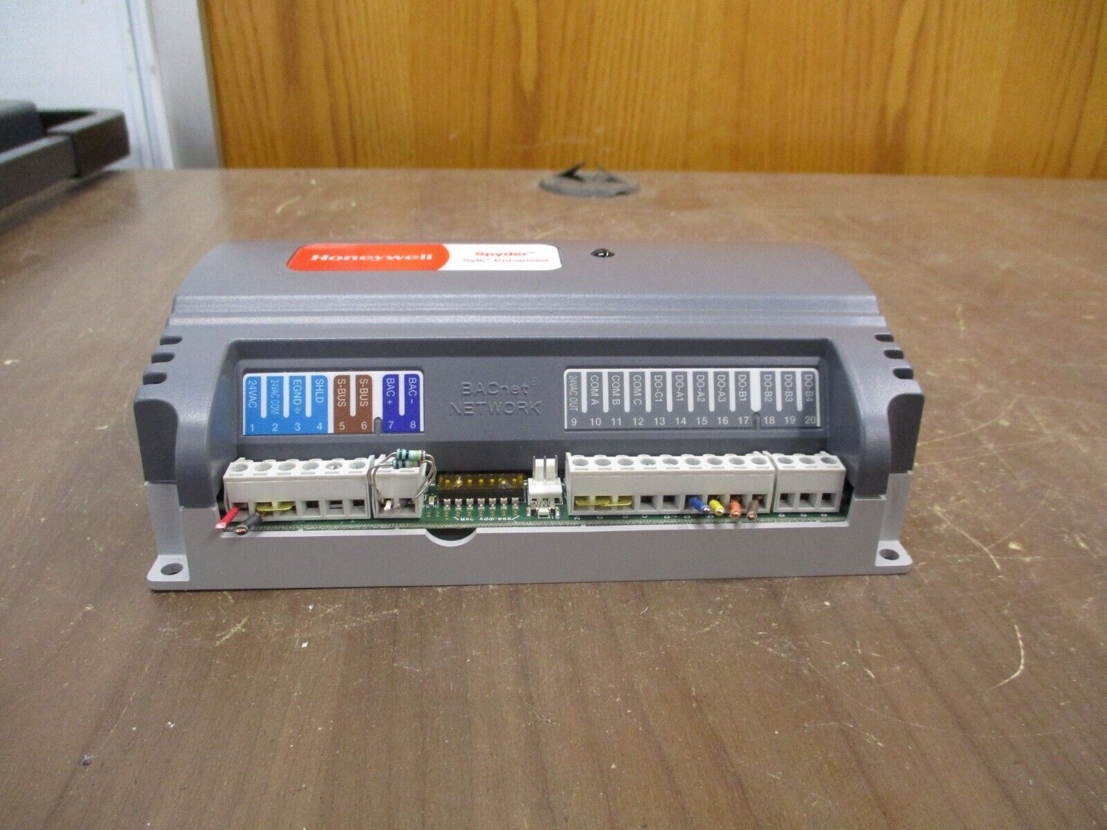 Honeywell Spyder Sylk Enhanced Programmable Controller PUB6438SR Used
