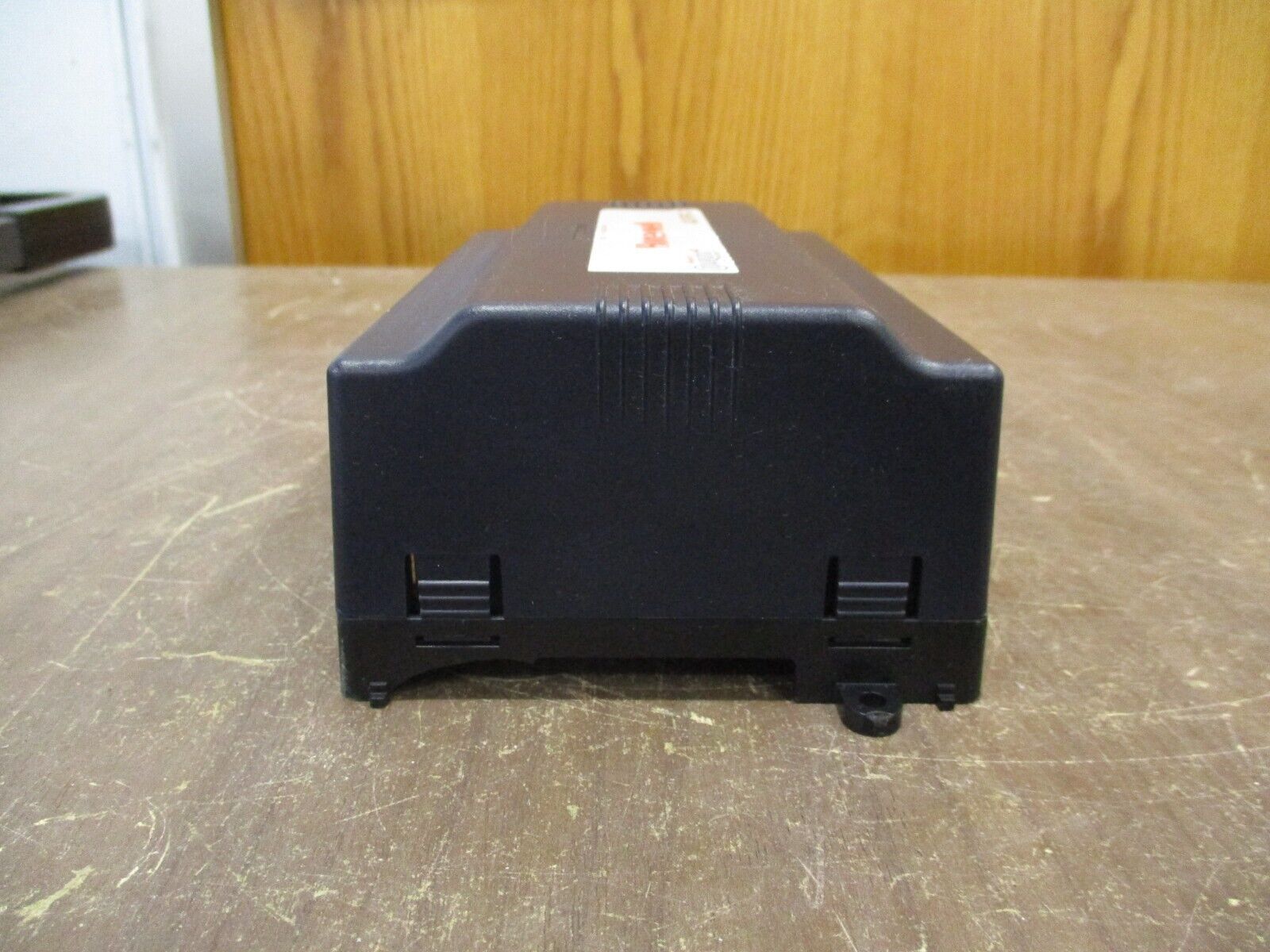 Honeywell Programmable Plant Controller AX3-PPC-O *Broken Mounting Foot* Used