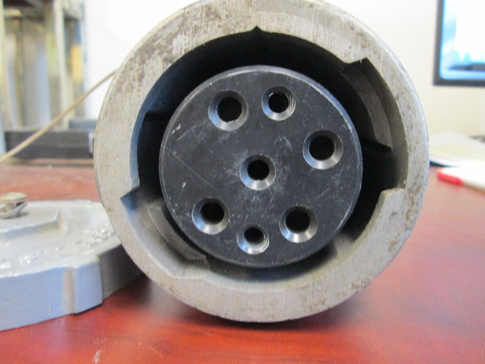 Russellstoll Connector DP35CK 30A 600V 50-400Hz 4W Used