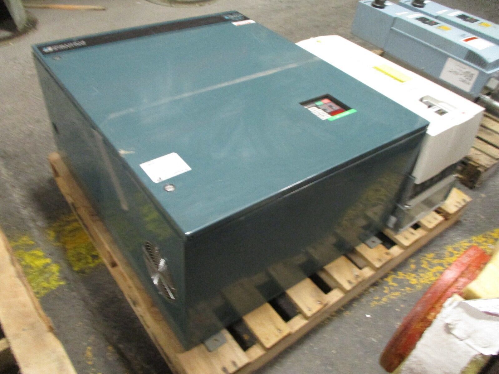 Rockwell Automation Reliance VTAC 7 AC Drive 75W4160 75HP 3Ph Used