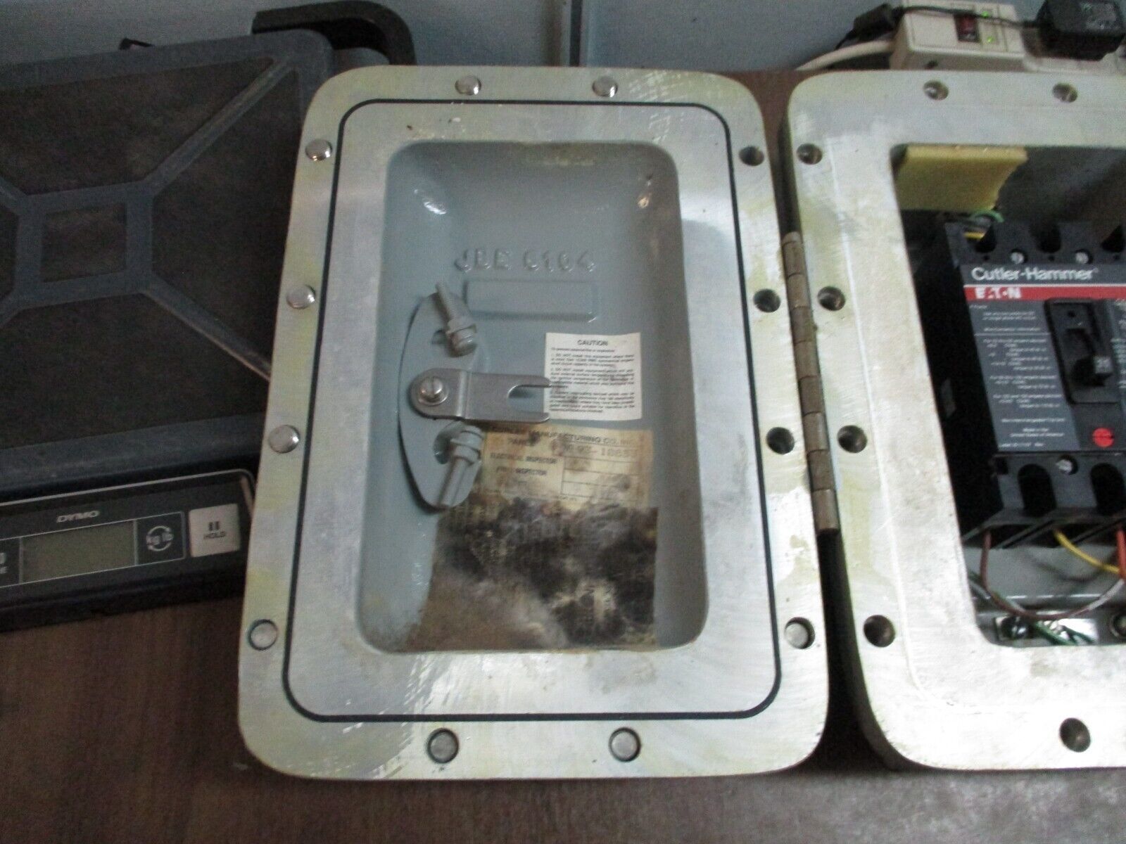 Cutler-Hammer Explosion Proof Circuit Breaker Enclosure EAB 30A 600V Used