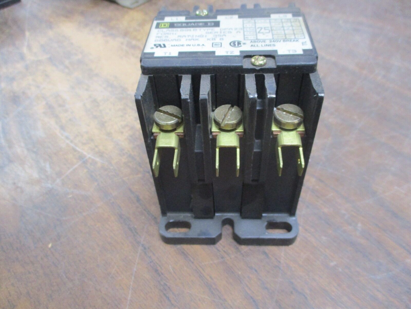Square D Contactor 8910 DPA23 25A 208-240V Coil 600V Used