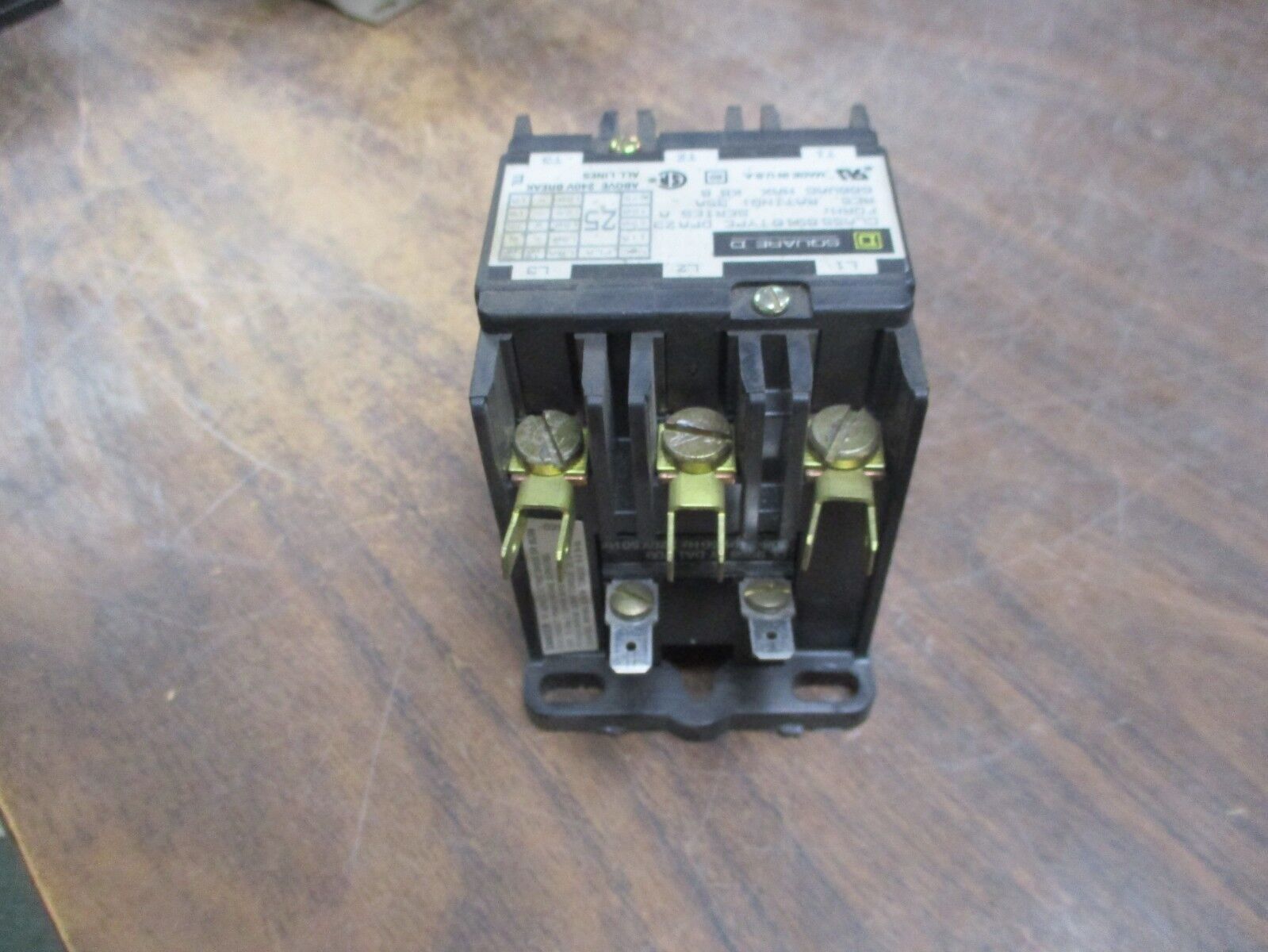 Square D Contactor 8910 DPA23 25A 208-240V Coil 600V Used