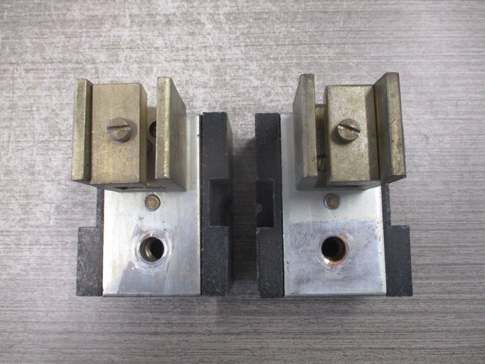 Allen-Bradley Fuse Holder Set 40023-401-01/40023-401-02 400A 600V