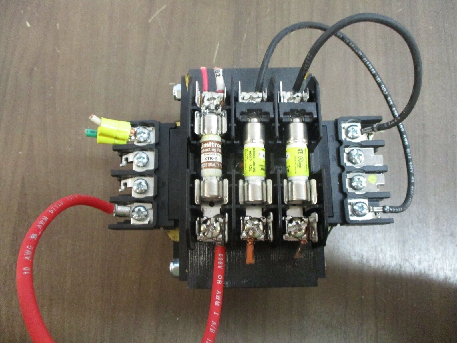 Square D Control Transformer 9070TF500D1 0.5kVA Pri: 240/480V Sec: 120V 50/60Hz