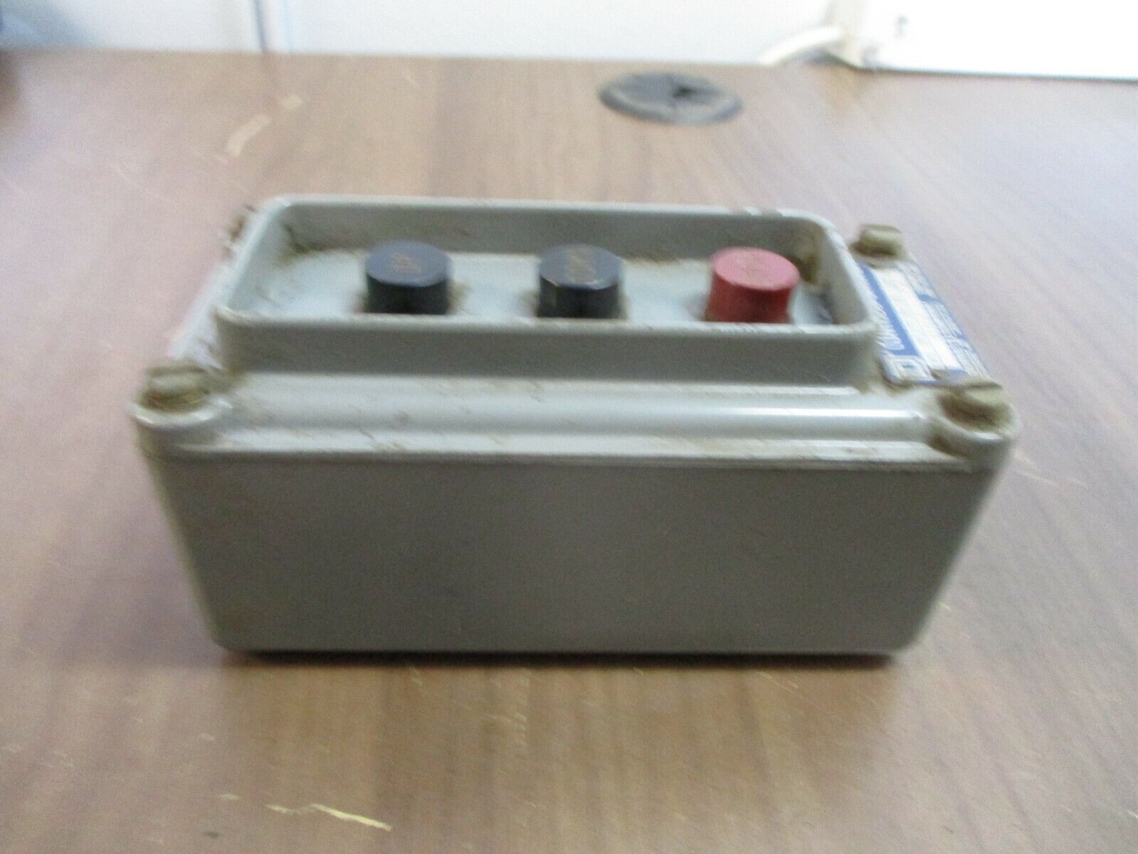 Square D Control Station 9001 RK-2B Up / Down / Stop 600V Used