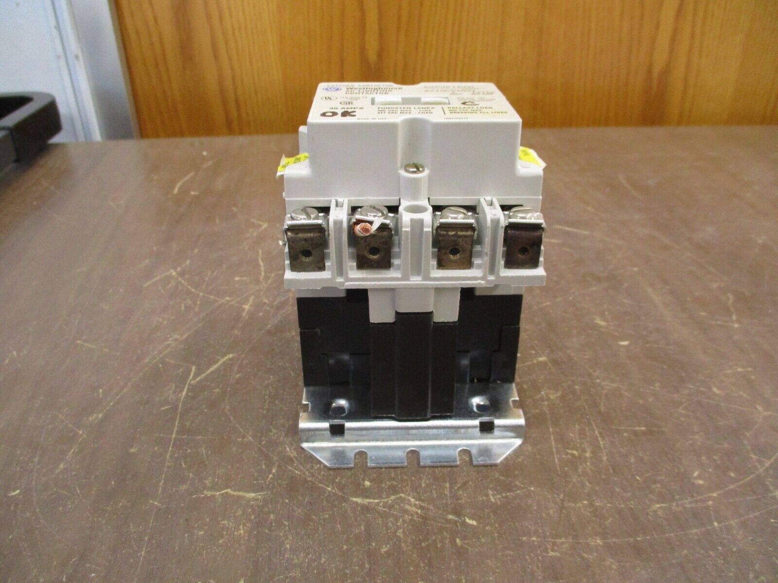 Westinghouse AC Lighting Contactor A202K1DAM 277V Coil 30A 600V Used