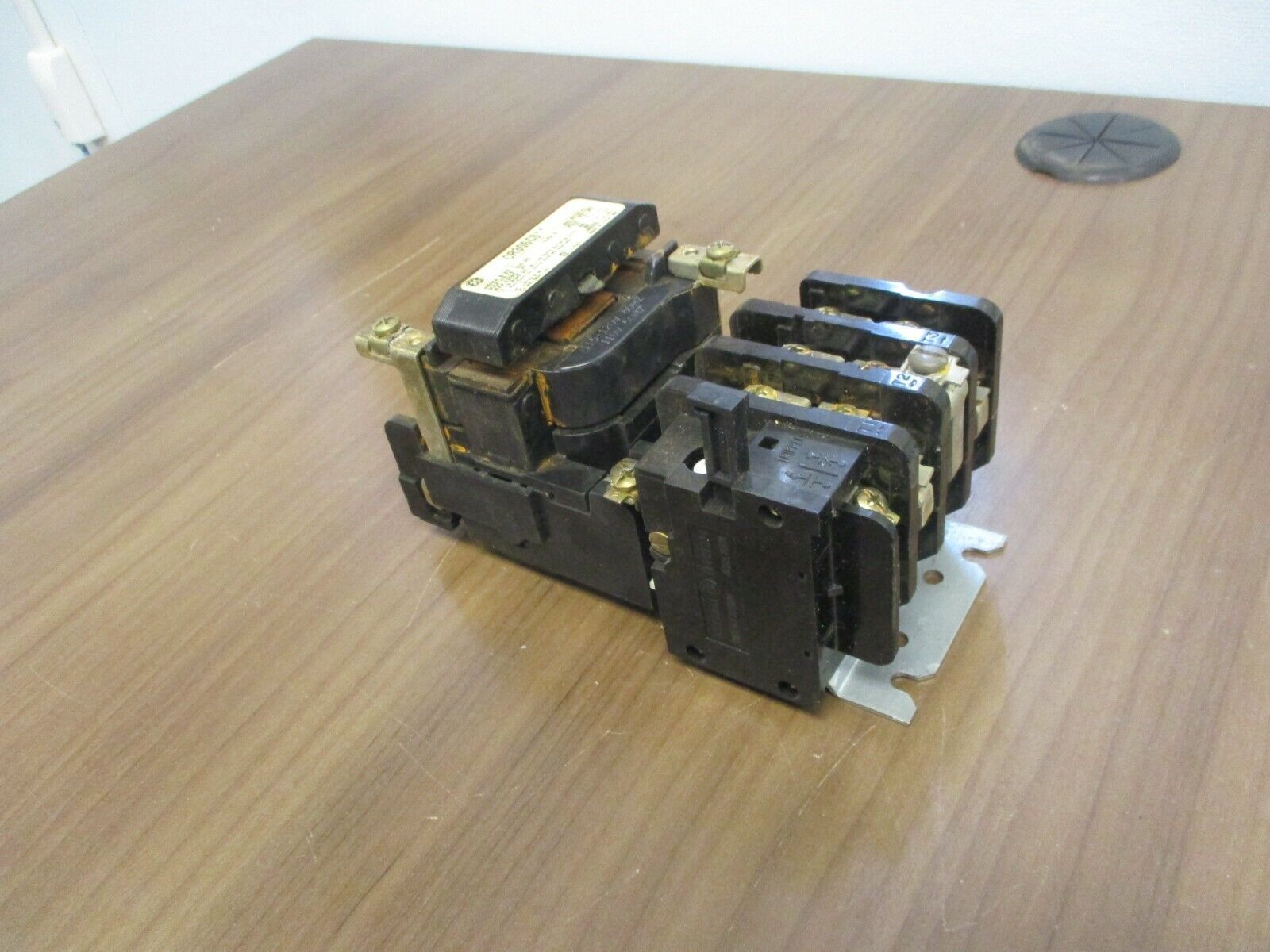 GE Size 1 Starter CR306C0** 115-120V Coil 27A 600V Used