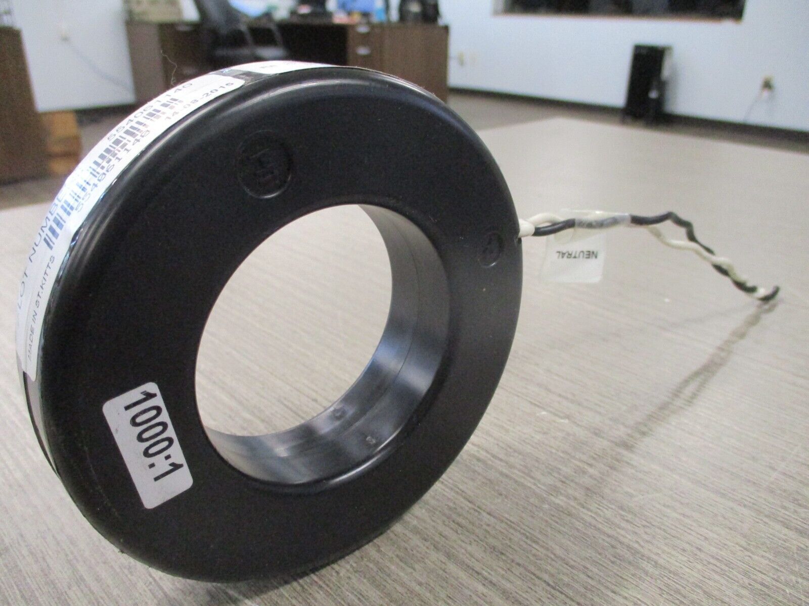 TE Connectivity Current Transformer 7RL-102-1-TL96 Model 536771P1 600V Used