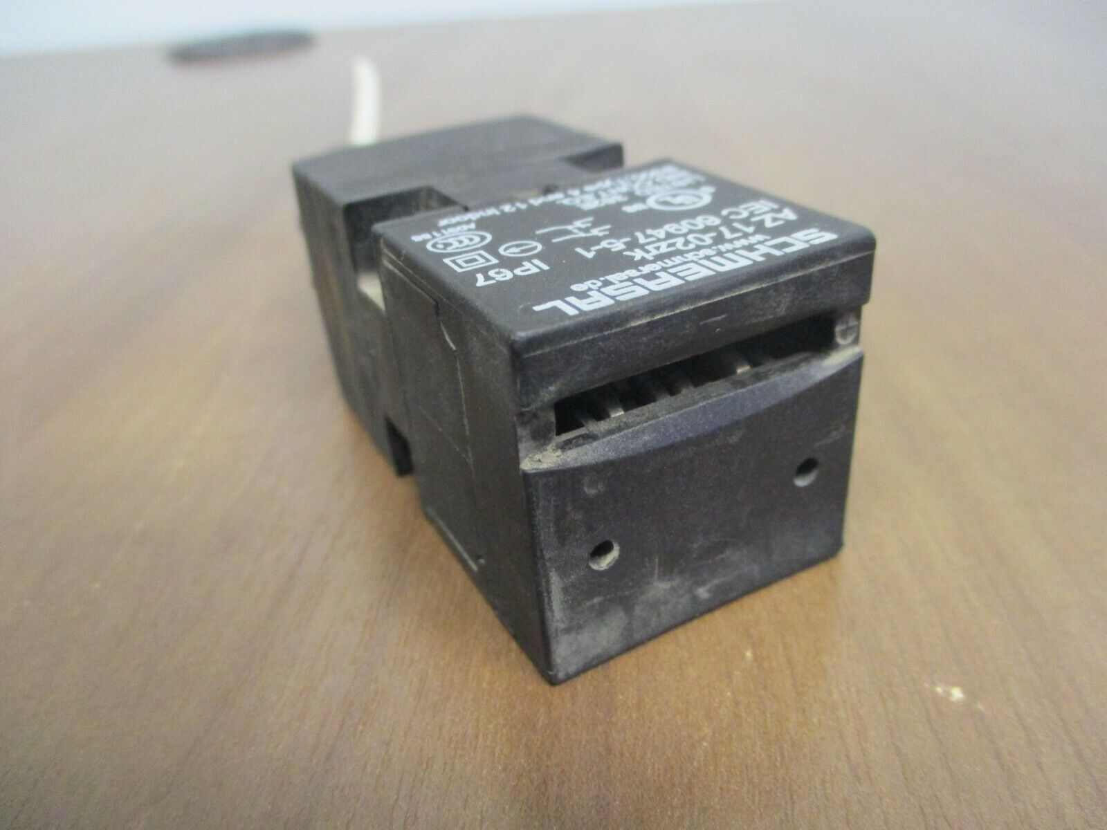 Schmersal Interlock AZ 17-02zrk Used