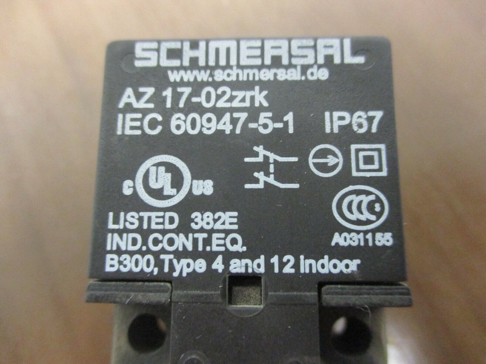 Schmersal Interlock AZ 17-02zrk Used