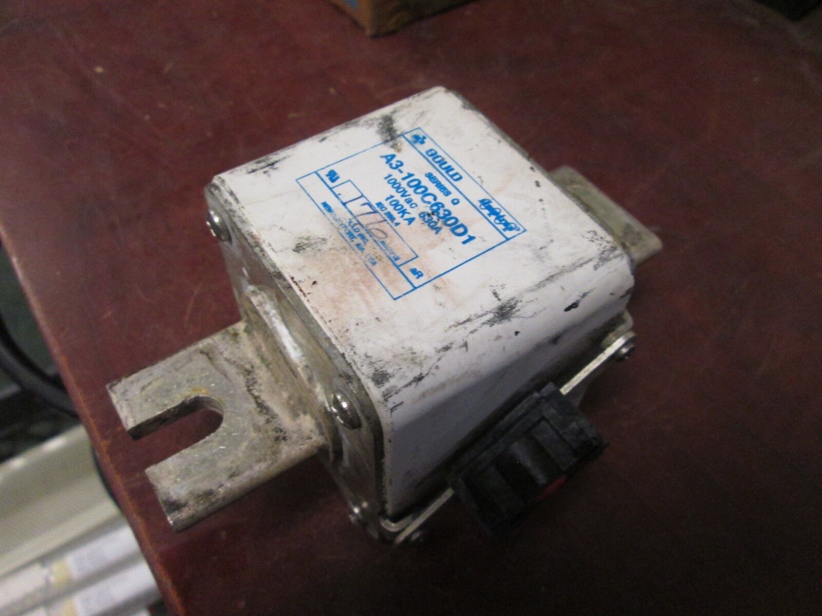 Gould Fuse A3-100C630D1 630A 1000VAC Used