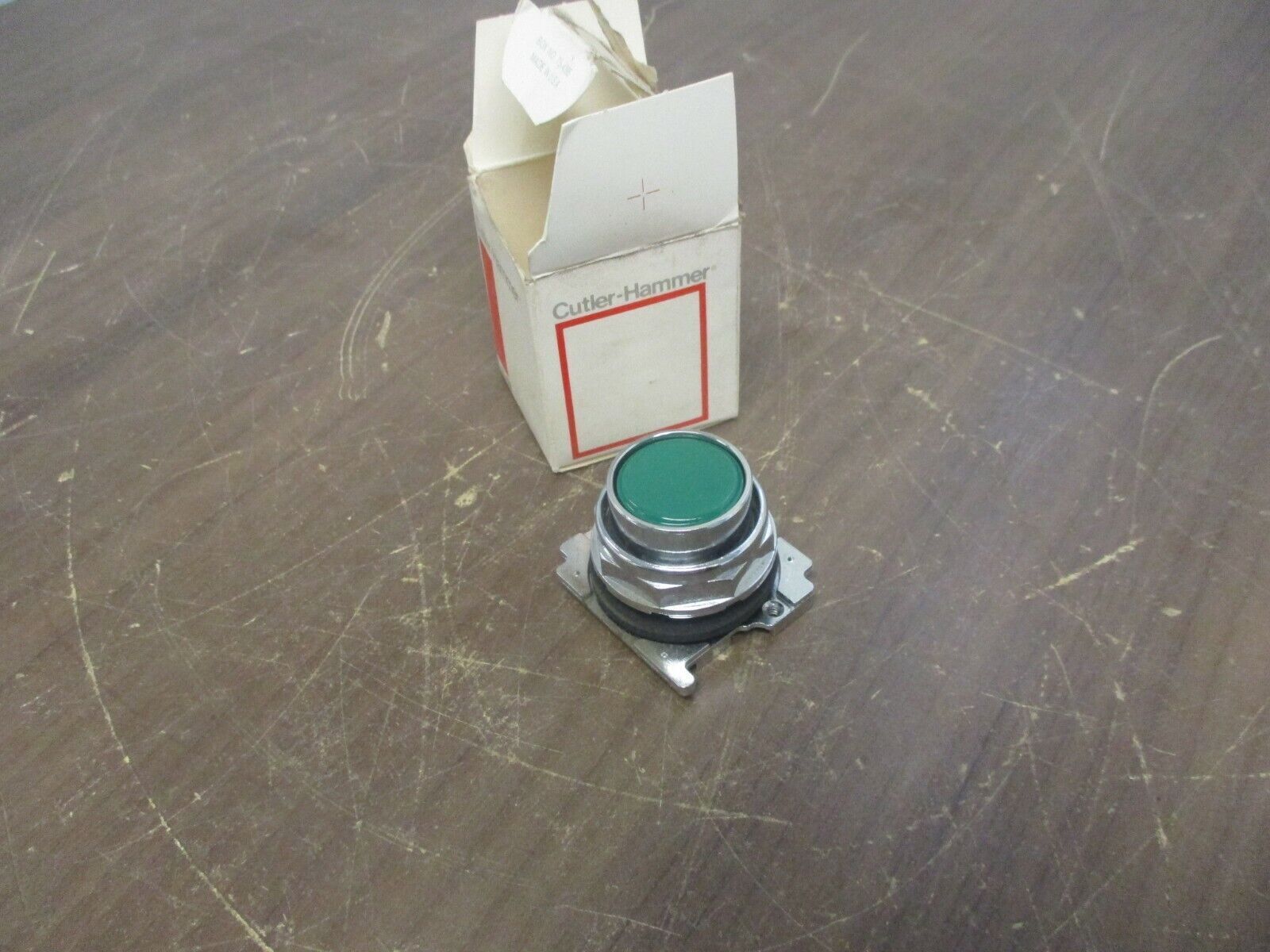 Cutler-Hammer Pushbutton Operator 10250T103 Ser. A1 Green NEMA 4,4X-13