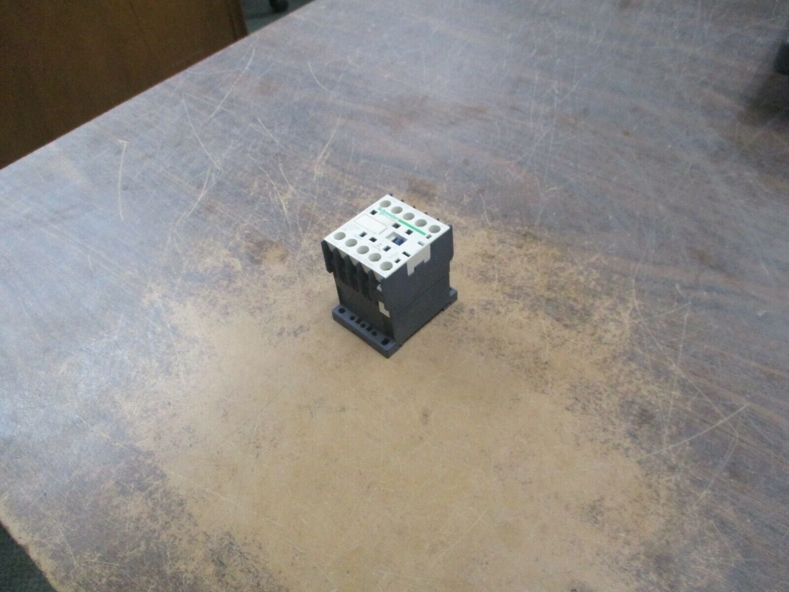 Schneider Electric Contactor CA2KN 40G7 120V Coil Used