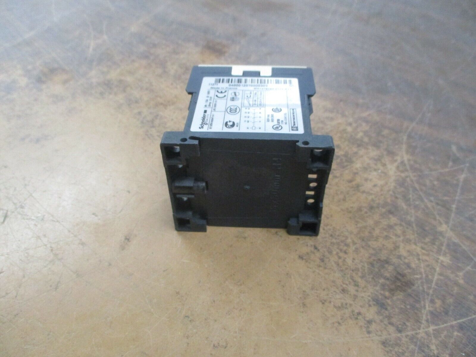 Schneider Electric Contactor CA2KN 40G7 120V Coil Used