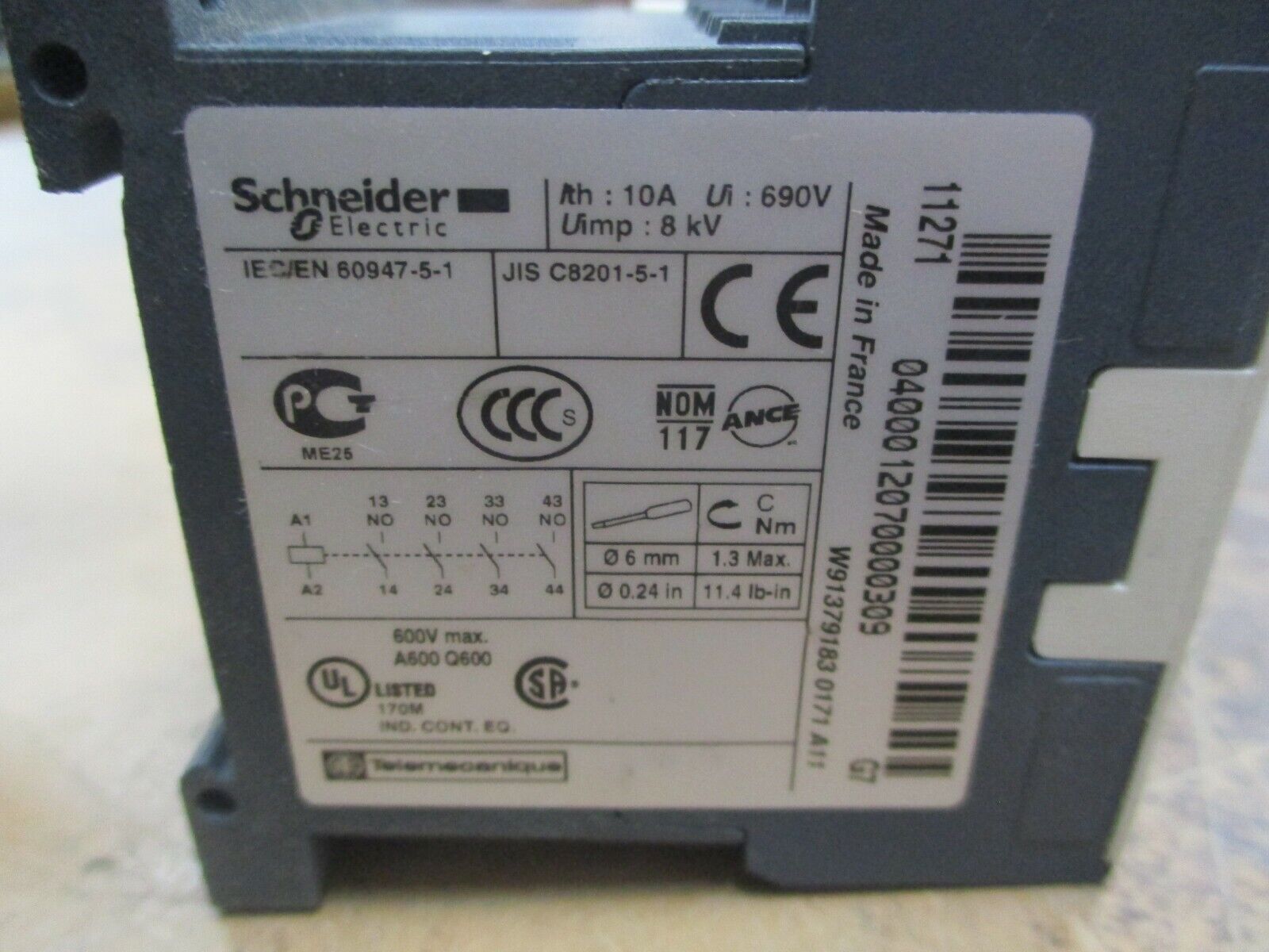 Schneider Electric Contactor CA2KN 40G7 120V Coil Used