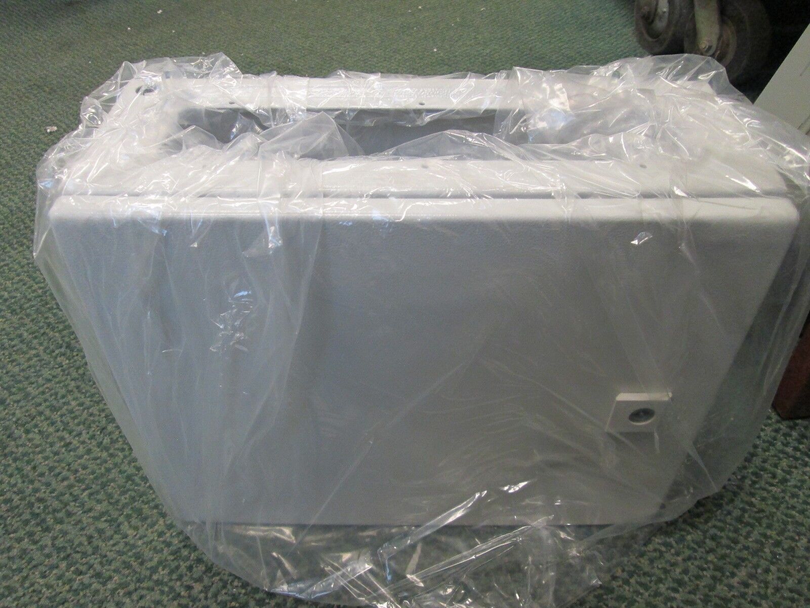 Rittal Wallmount Enclosure 1030500 nema 1, 3R, 4, 12 Enclosure New Surplus