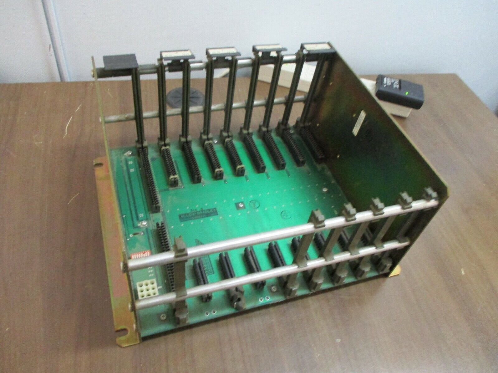 Allen-Bradley 8-Slot I/O Chassis 1771AB Ser. A Used
