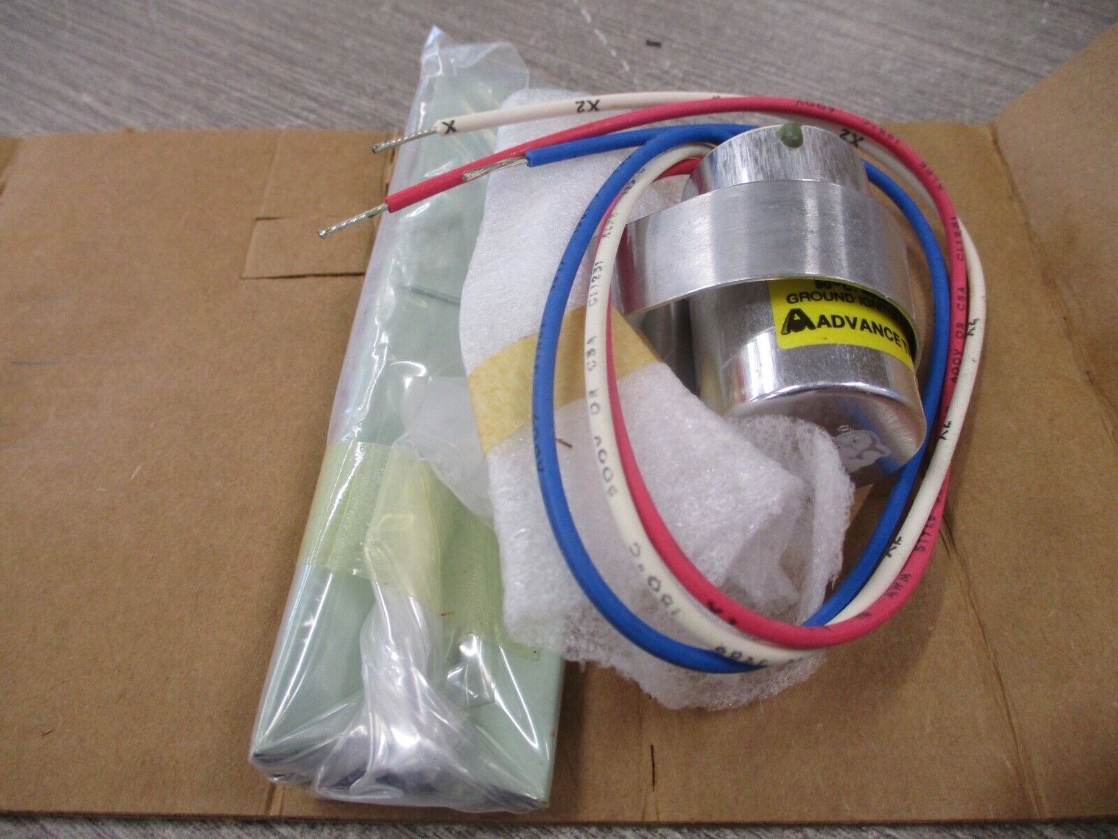 Advance Quadri-Volt Core & Coil Ballast 71A7971-001 120/208/240/277 60Hz 70W New