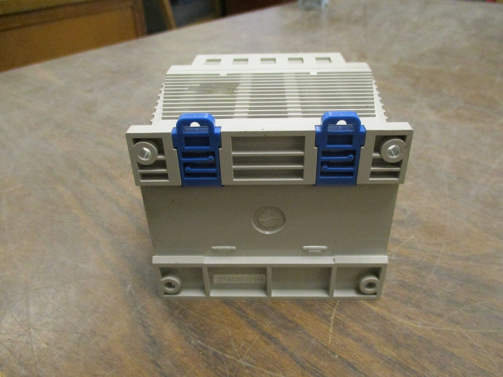 IDEC 50W Power Supply PS5R-D24 Input: 100-240VAC 1.15A Output: 24VDC 2.1A Used