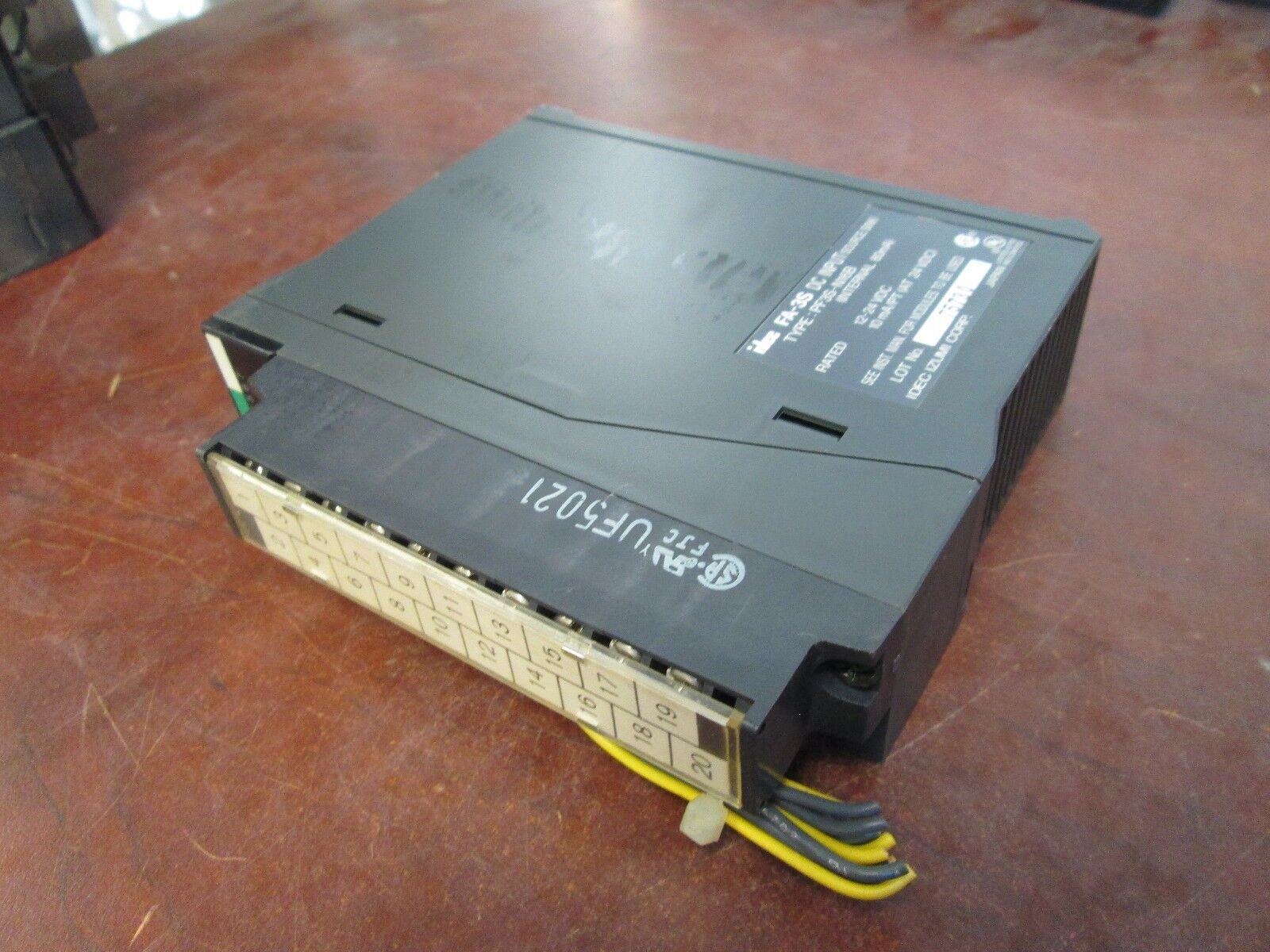 IDEC Input Module PF3S-N16B 12-24VDC 10mA/PT Internal: 80mA Used