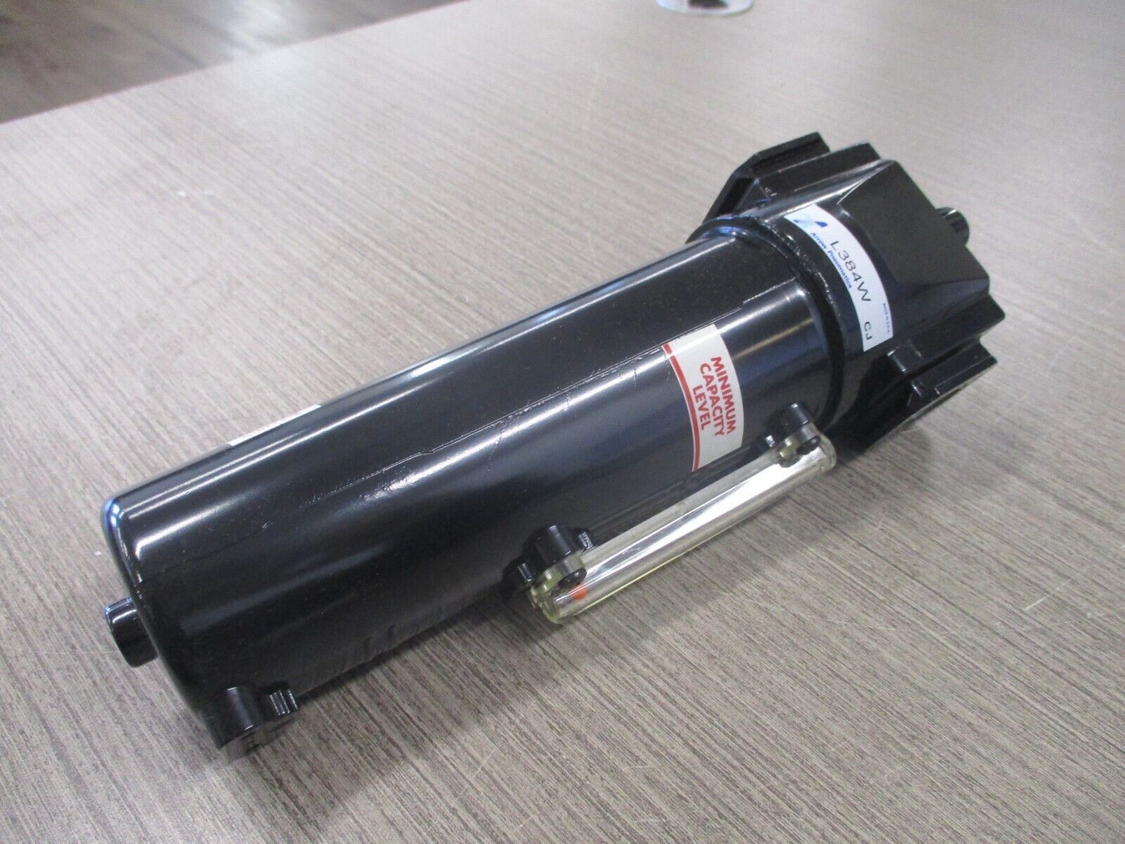 Arrow Pneumatics Arrowfog Lubricator L384W 1/2" 20 oz. New Surplus