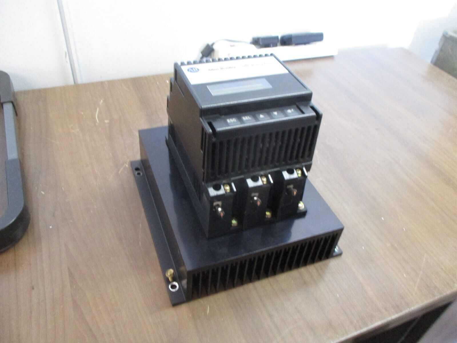 Allen-Bradley SMC Dialog Plus Soft Start 150-B35NBD Ser. A 25HP 208-480V 35A