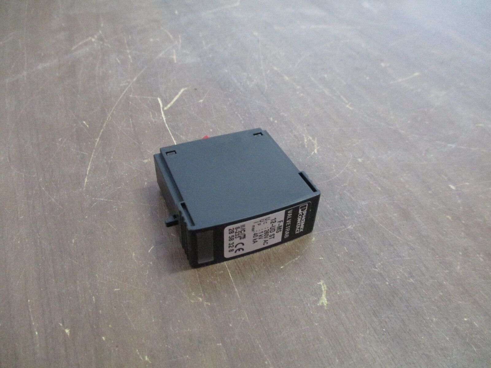 Phoenix Contact Valvetrab Surge Protection Plug F-MS 12-UD ST Uc: 260VAC Up: 1kV