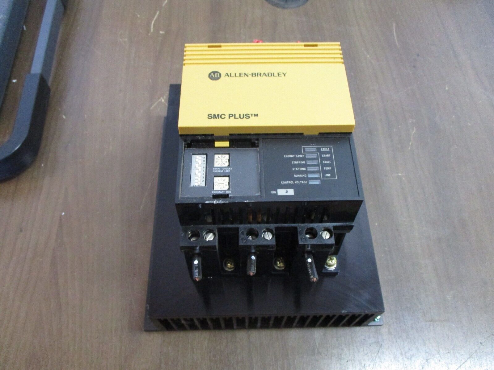 Allen-Bradley SMC Dialog Plus Soft Start 150-A35NBD Ser. B 25HP 208-480V 35A