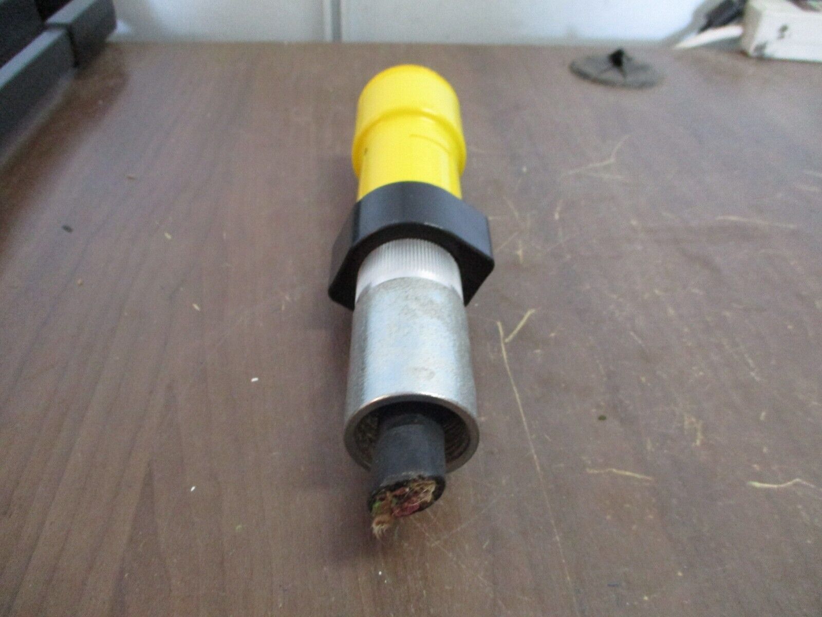 Russellstoll Connector 9C54U2/C75 50A 250VAC 4W Used