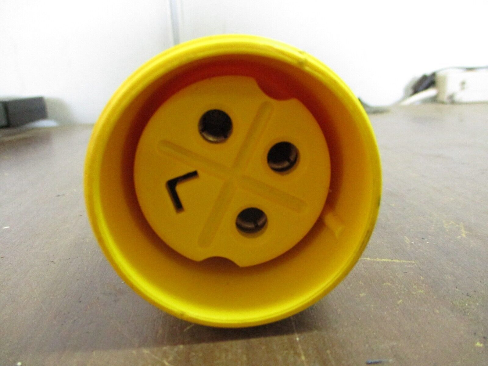 Russellstoll Connector 9C54U2/C75 50A 250VAC 4W Used