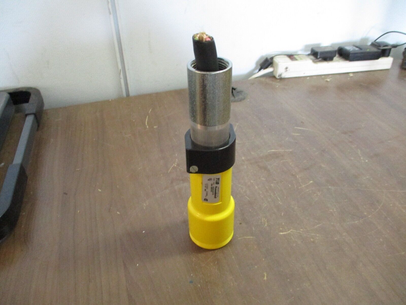 Russellstoll Connector 9C54U2/C75 50A 250VAC 4W Used