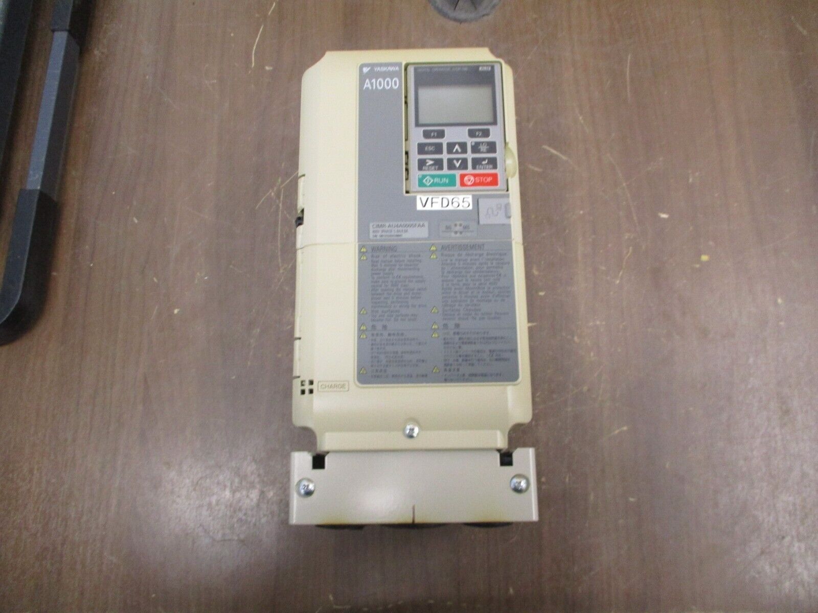 Yaskawa A1000 AC Drive CIMR-AU4A0005FAA Rev. A 3HP 3Ph w/ Keypad Used