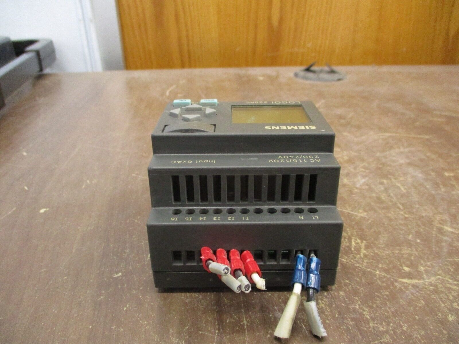 Siemens LOGO! 230RC Logic Module 6ED1 052-1FB00-0BA2 115/120VAC 230/240VAC Used