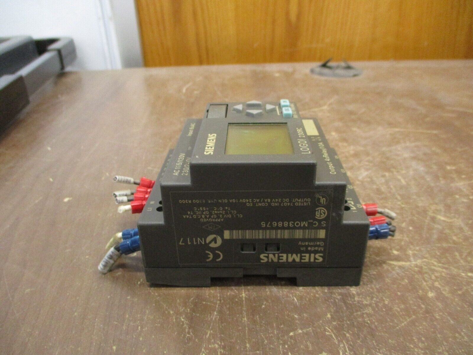 Siemens LOGO! 230RC Logic Module 6ED1 052-1FB00-0BA2 115/120VAC 230/240VAC Used