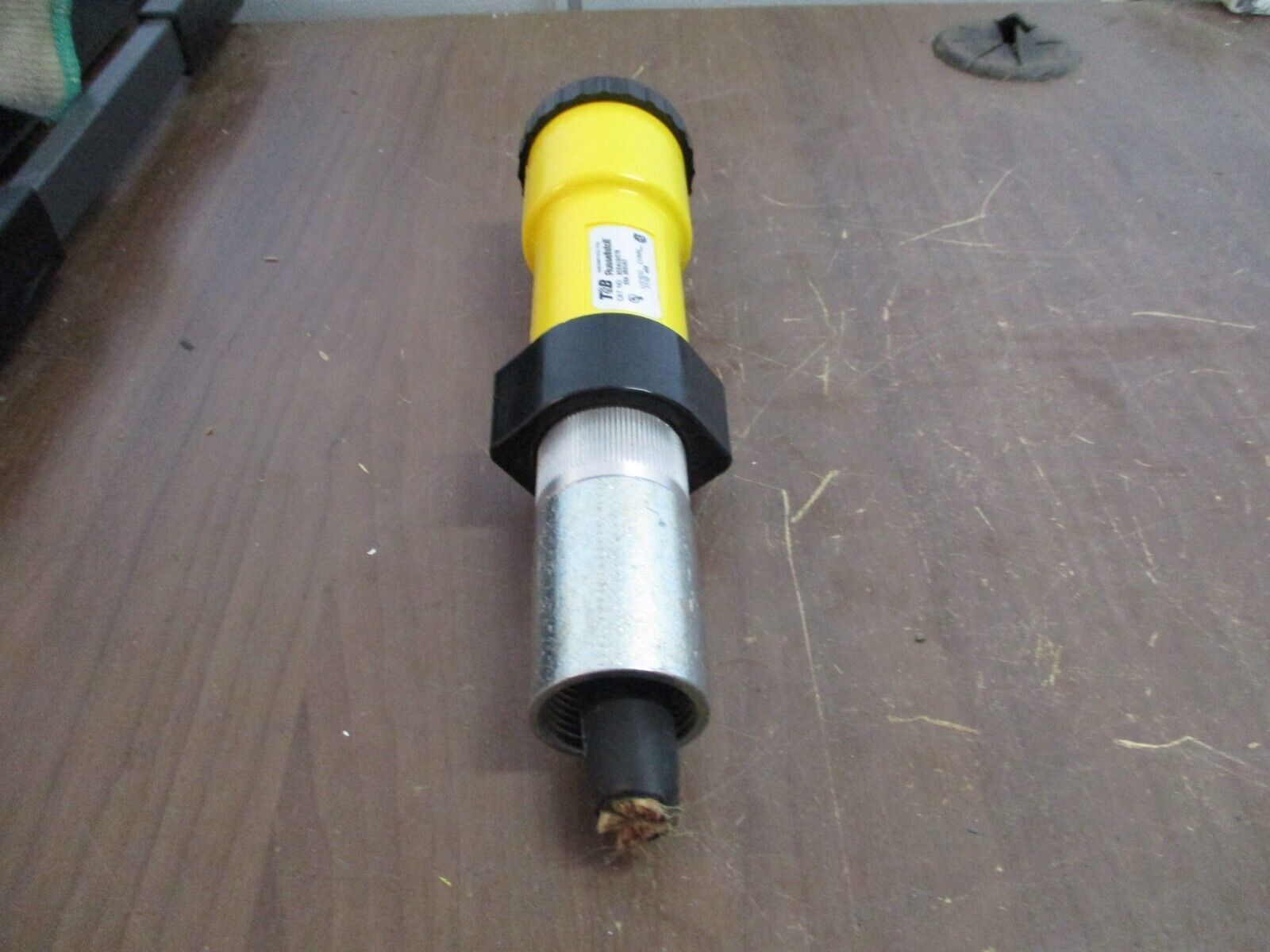 Russellstoll Connector 9C54U2/C75 50A 250VAC 4W With Cap Used