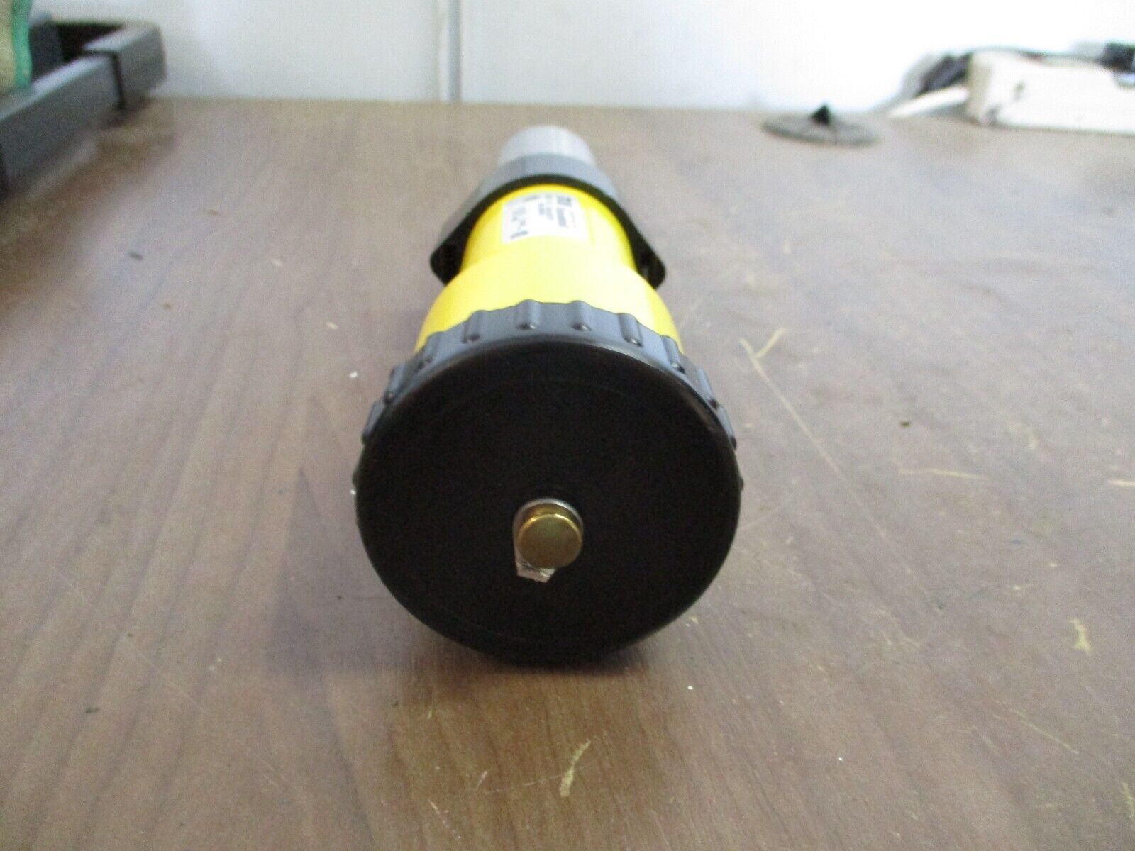 Russellstoll Connector 9C54U2/C75 50A 250VAC 4W With Cap Used