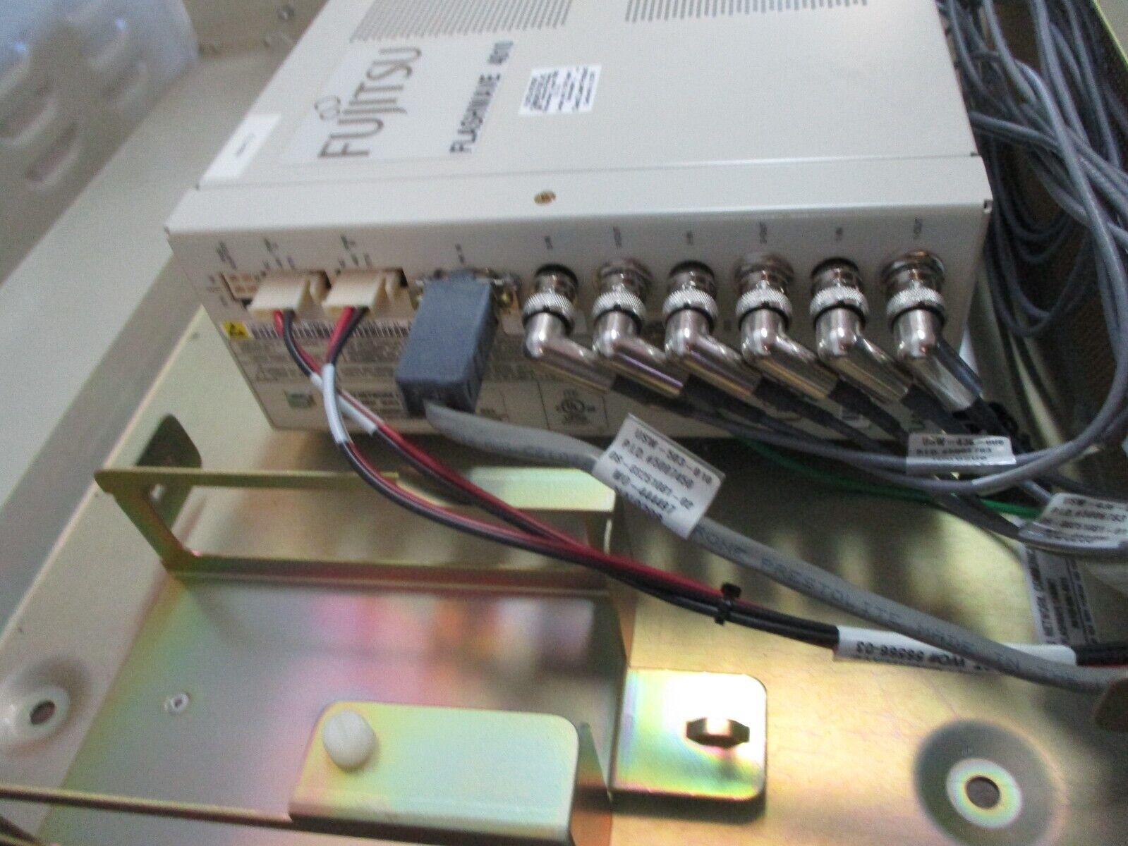 Fujitsu Flashwave 4010 Chassis REM 3DS3 20C3 P CHAS MFG No. FC9688C032-104 Used