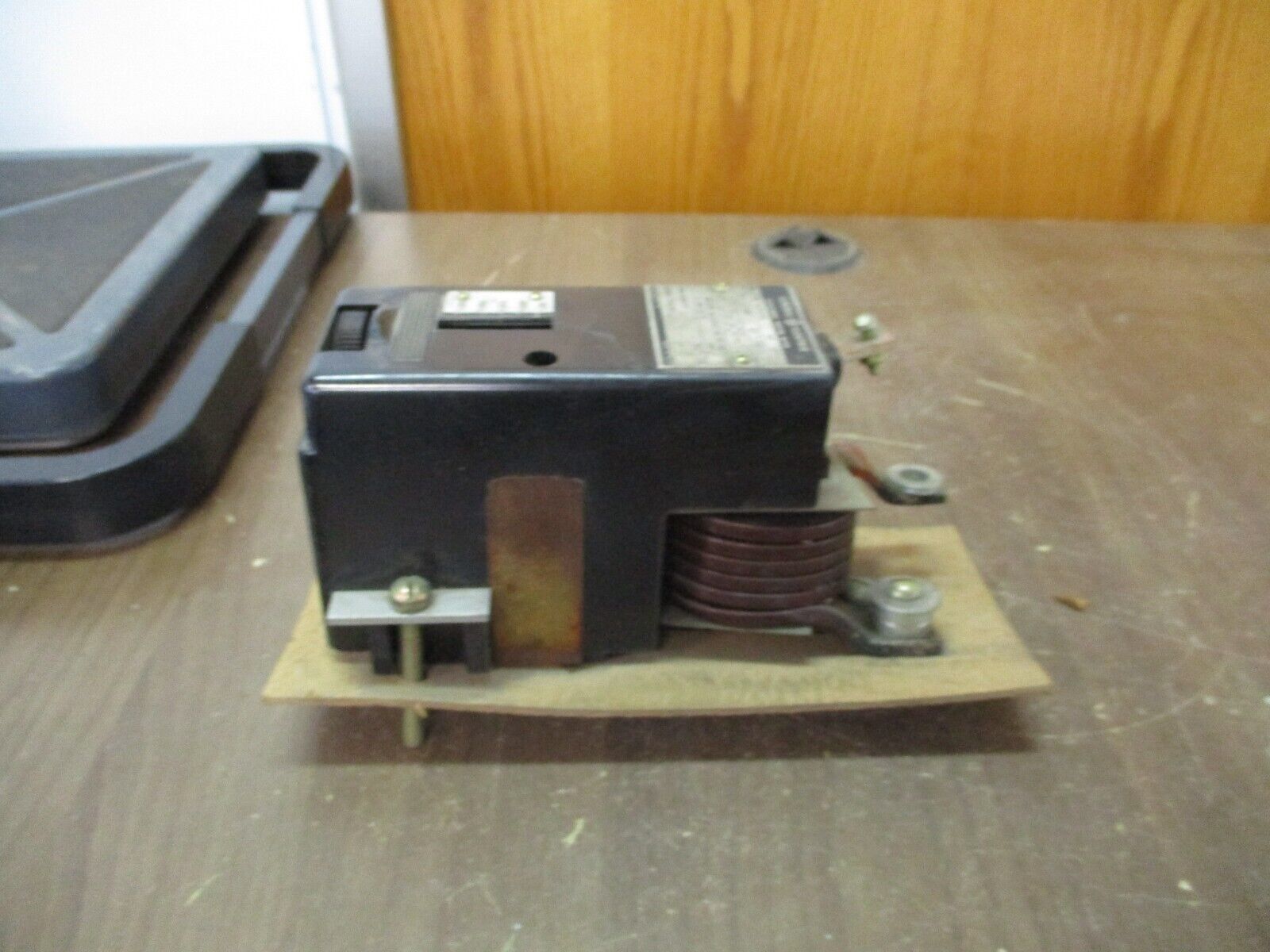 GE Type EC-2 Overcurrent Tripping Device 238D690G1 200A 60Hz *Shelfwear*